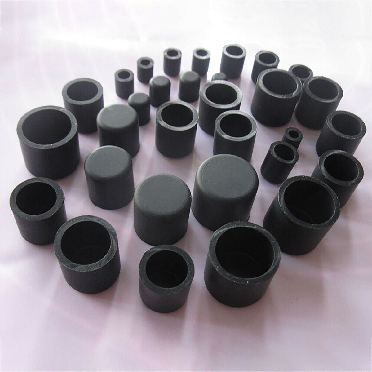 Application example showing U-type caps protecting tube ends from debris