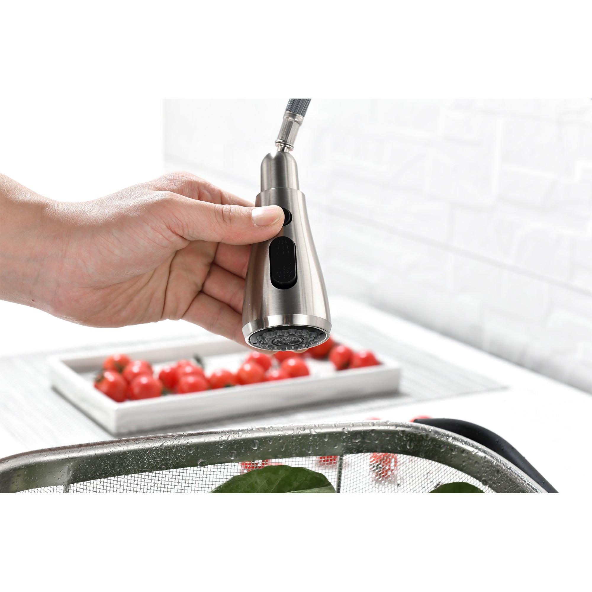 Single Handle Kitchen Sink Faucet with Pull Out Sprayer – Brushed Nickel, 3 Modes, 360° Swivel