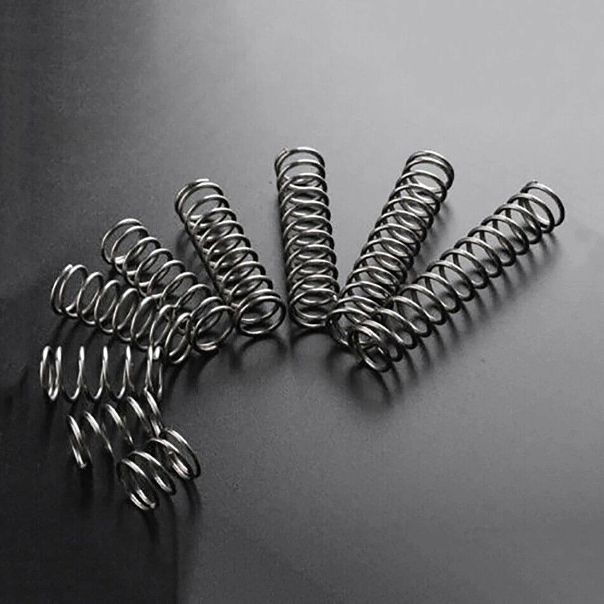 Wire Diameter 0.5mm-0.6mm OD 3mm-10mm Small Spring Compression Pressure Spring