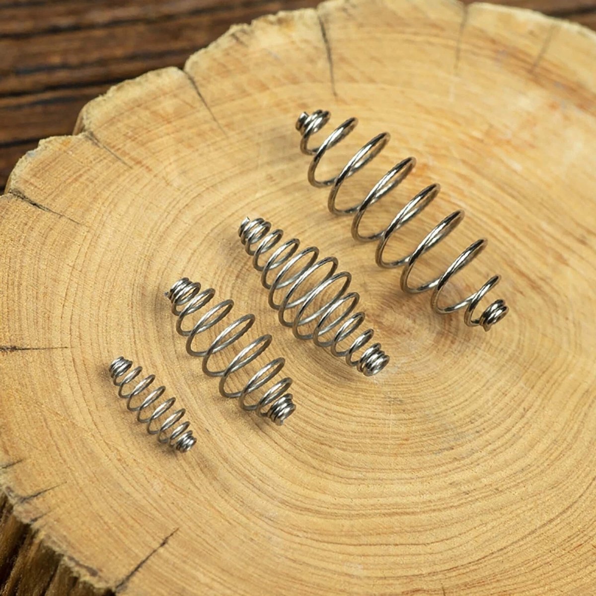 Single Circle Fish Hook Spring Fishing Hooks Fly Fishing Chub Tackle S M L Size - HomeDIYer