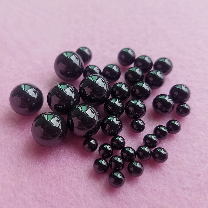 Application diagram of Si3N4 balls in a bearing, illustrating the use of these high-precision Silicon Nitride ceramic balls for high-performance applications.