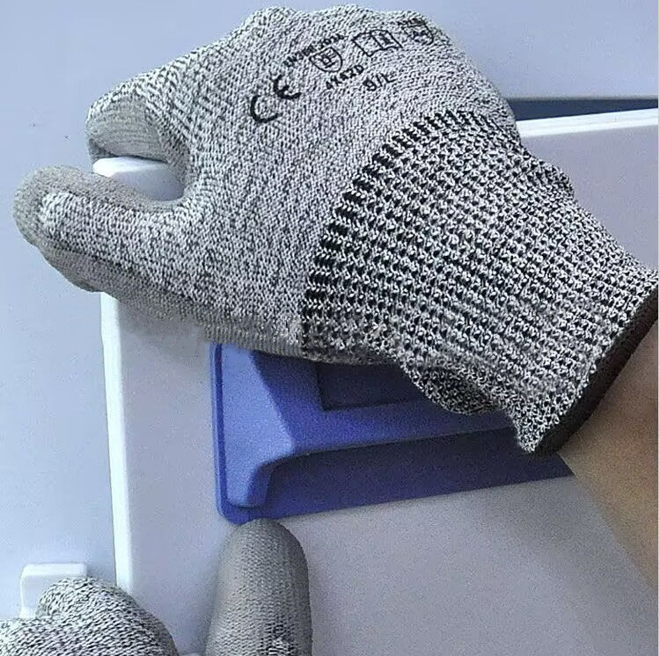 Level 5 Cut Resistant Gloves with PU Coated Palm for Construction