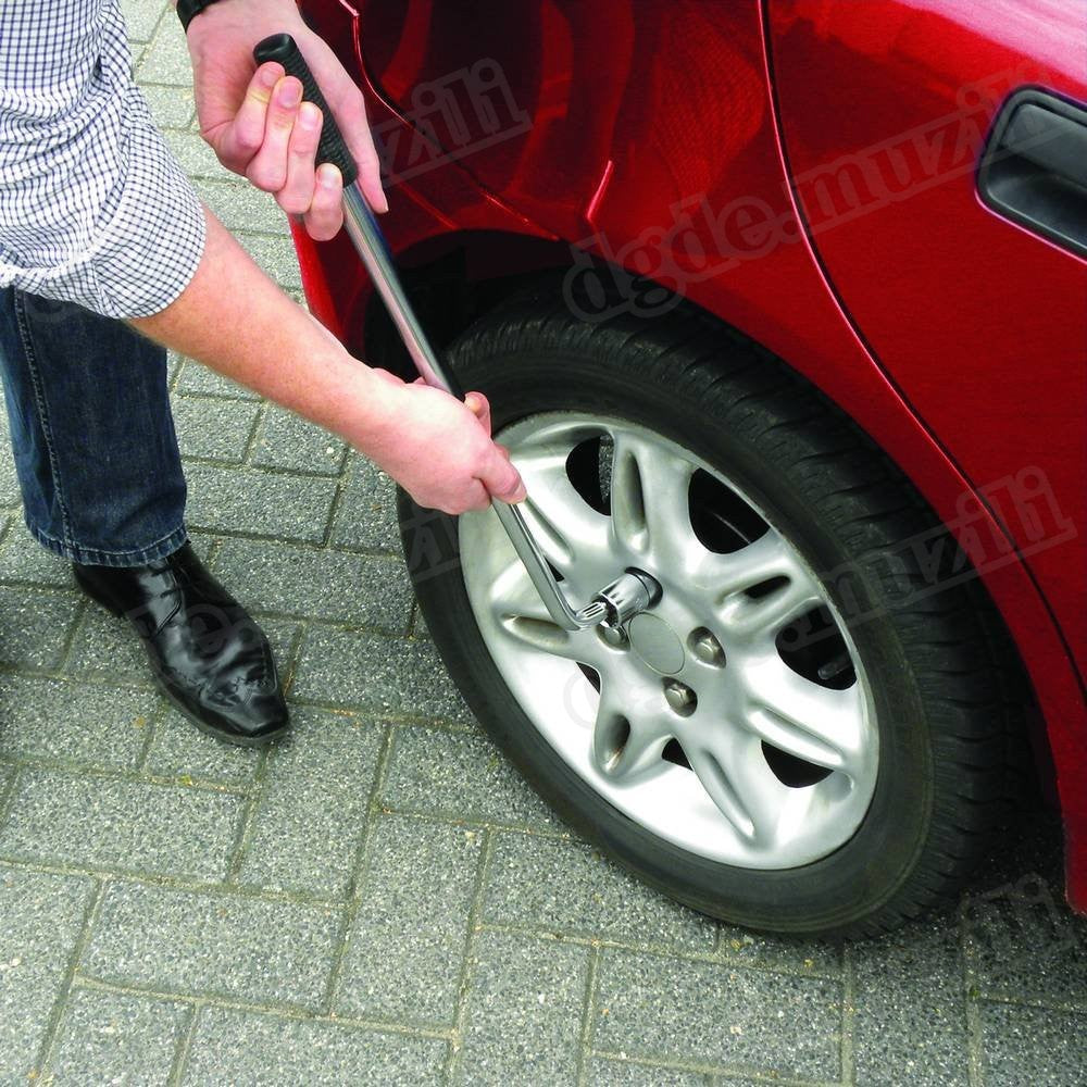 Extendable Wheel Telescopic Car Van Brace Socket Tyre Nut Wrench 17-19-21-23mm