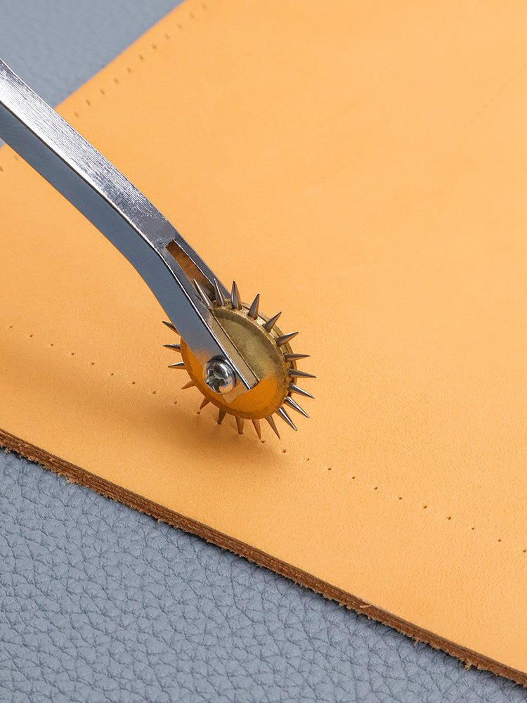 Leather Stitching Wheel – 2.5mm / 3.5mm Spacing for Hand Sewing & Saddle Stitch