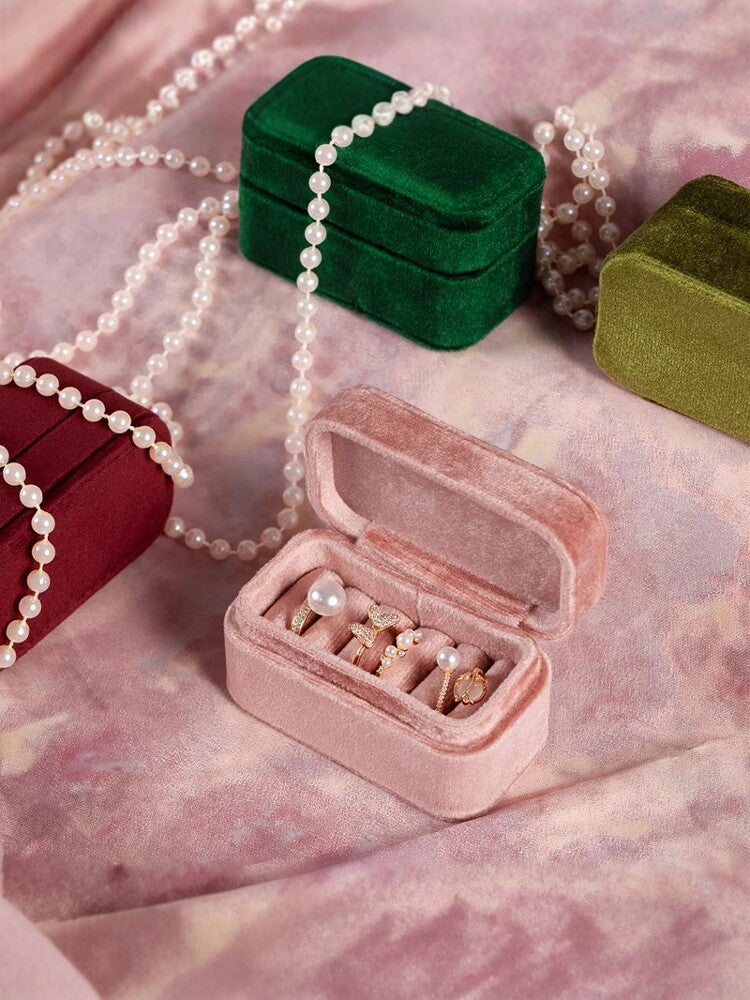 Portable jewelry storage box small ring box for business trip small stud earrings mini exquisite ring case