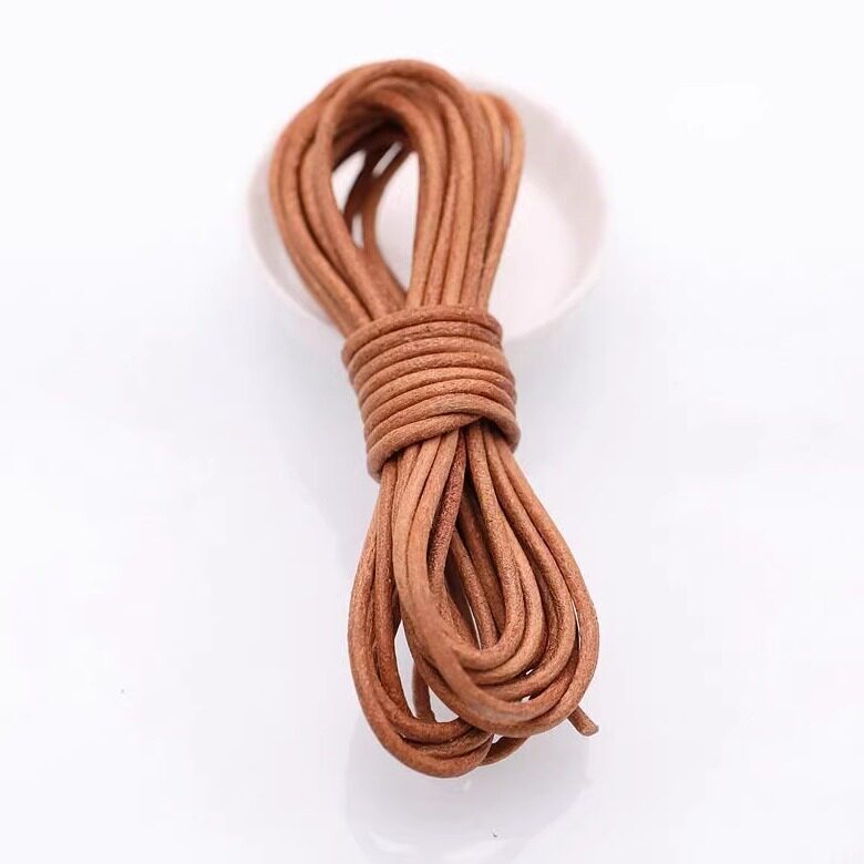 Round Cowhide Rope – 1‑6mm Genuine Leather Cord for Jewelry, Lacing & DIY (Natural / Dark Coffee / Black)