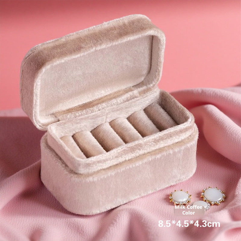 Mini Velvet Ring Box – Travel Portable, Holds 5 Rings, 7 Colors