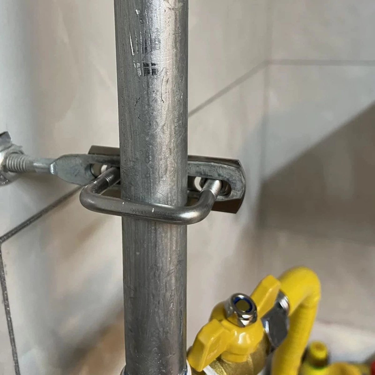 A2 304 Stainless Steel Square U - Bolt Clamp — M6 M8 M10 M12, Multiple Lengths - HomeDIYer