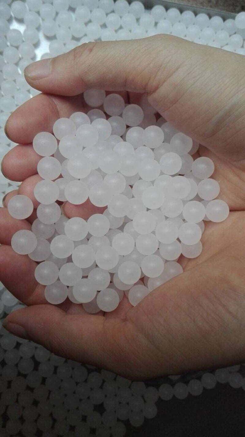 Bulk polypropylene plastic balls (100-1000pcs) with precision finish, ideal for bearing applications